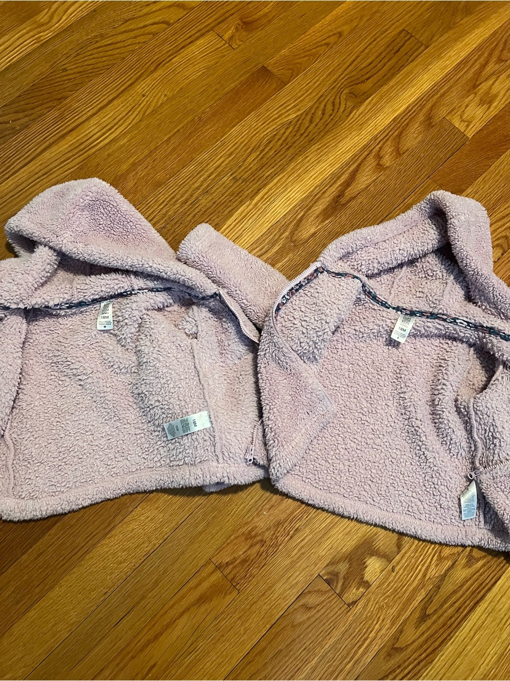 Girls Carter's 18m Plush Hooded Jackets - Lavender Twin Set w/ Floral Pocket EUC - Picture 4 of 7